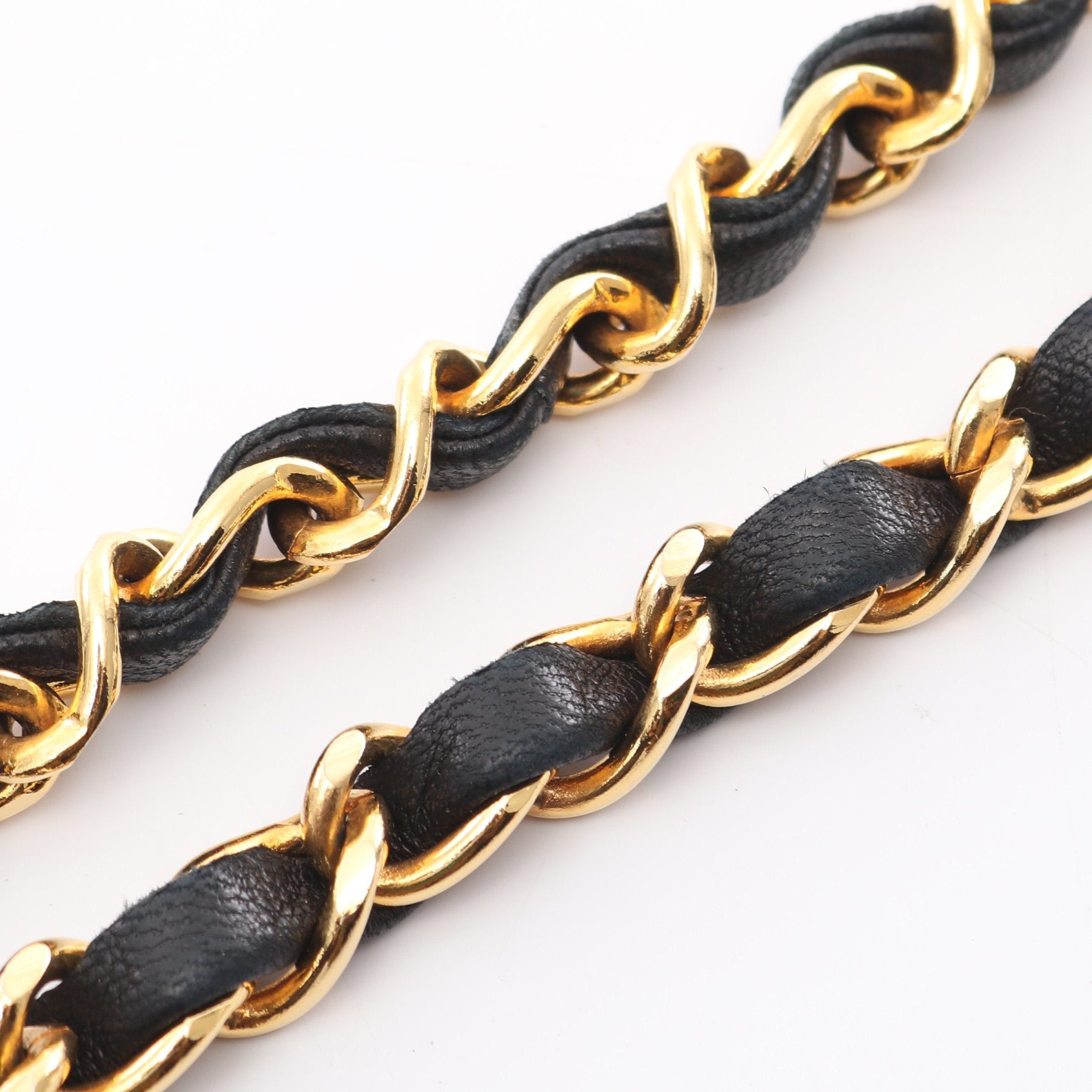 Chanel Chanel Matelasse Diana Flap Chain Shoulder Bag Lambskin Black Gold Hardware Size ONE SIZE - 15 Thumbnail
