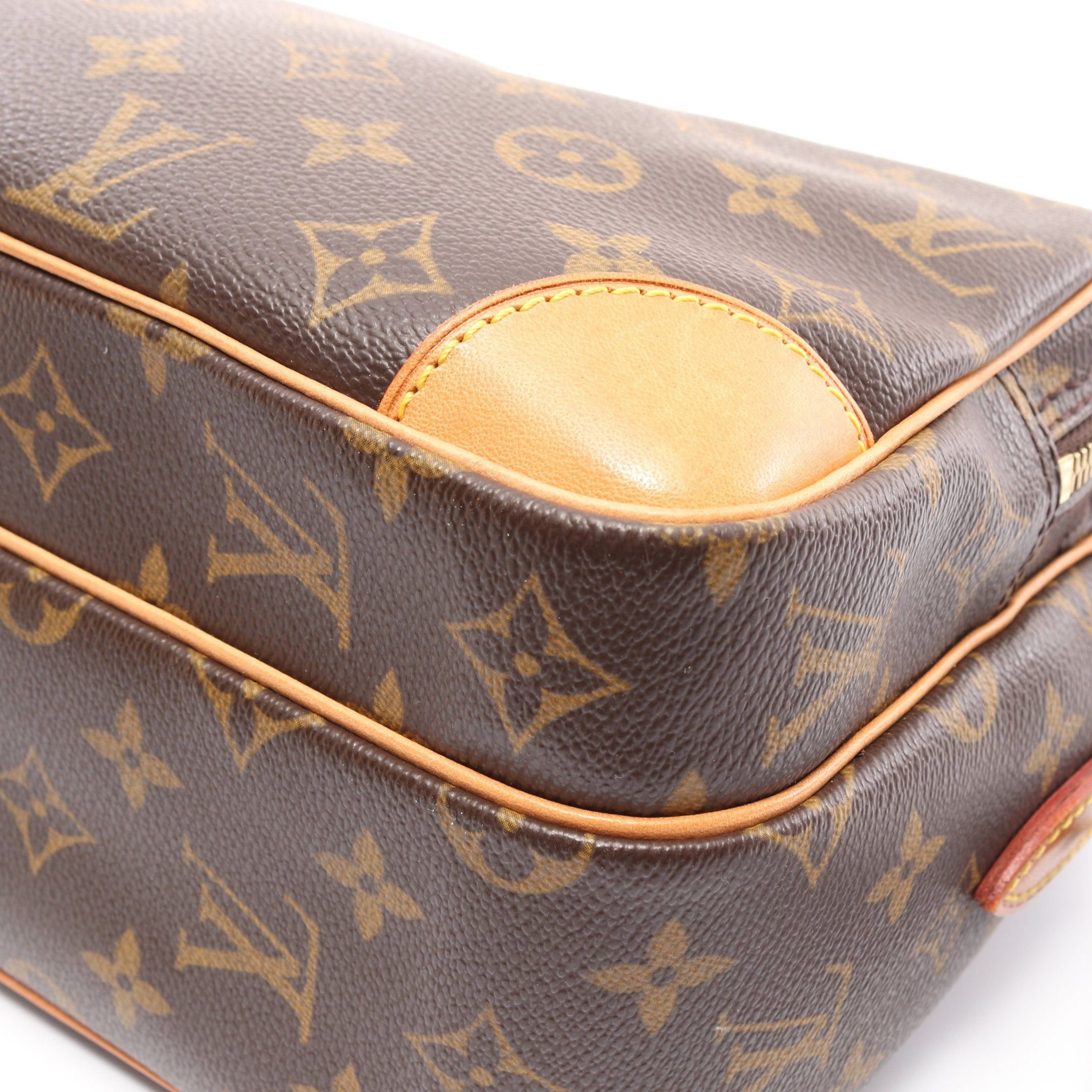 Louis Vuitton Louis Vuitton Nil Monogram Shoulder Bag Leather Brown Size ONE SIZE - 10 Thumbnail