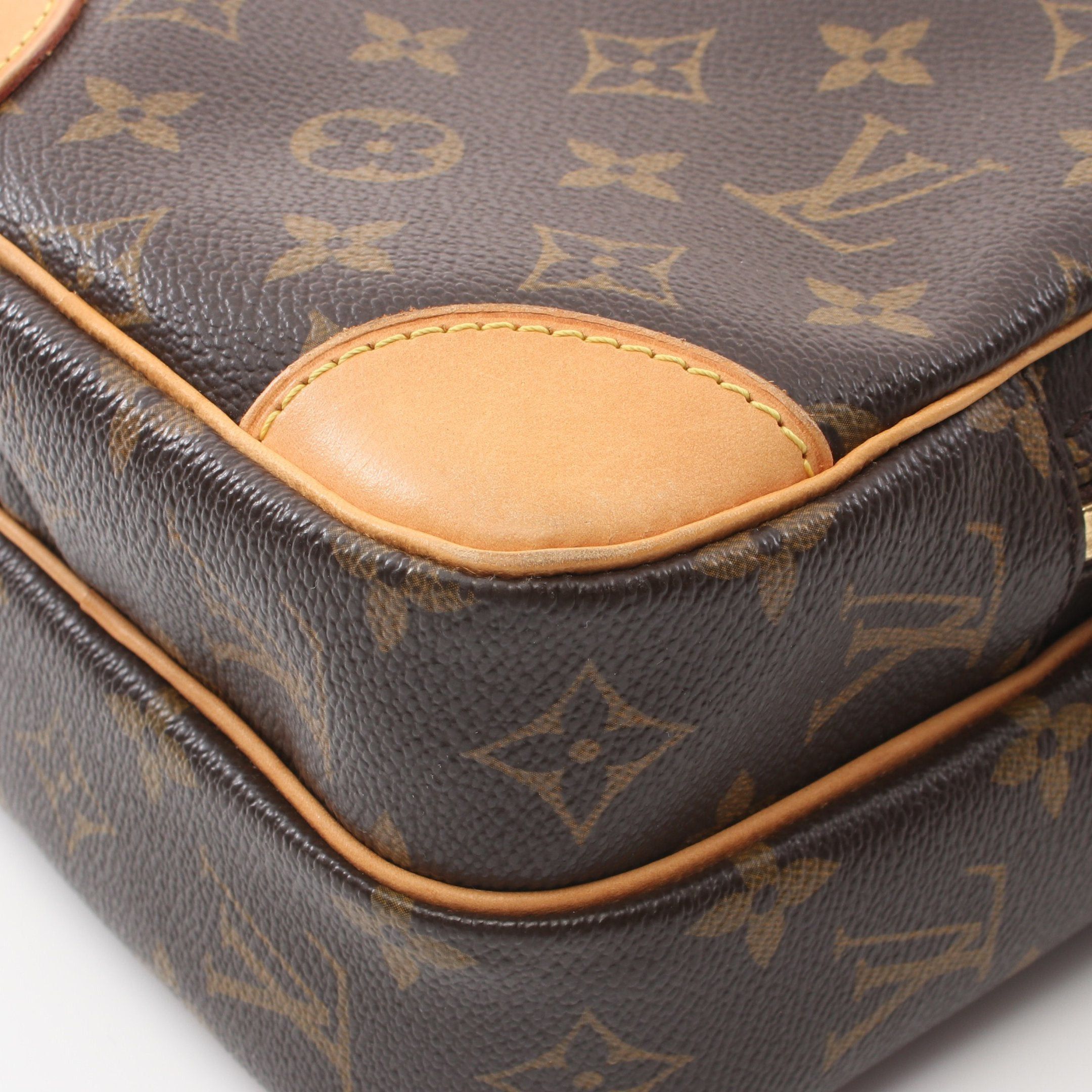 Louis Vuitton Louis Vuitton Amazon Monogram Shoulder Bag Leather Brown Size ONE SIZE - 7 Thumbnail
