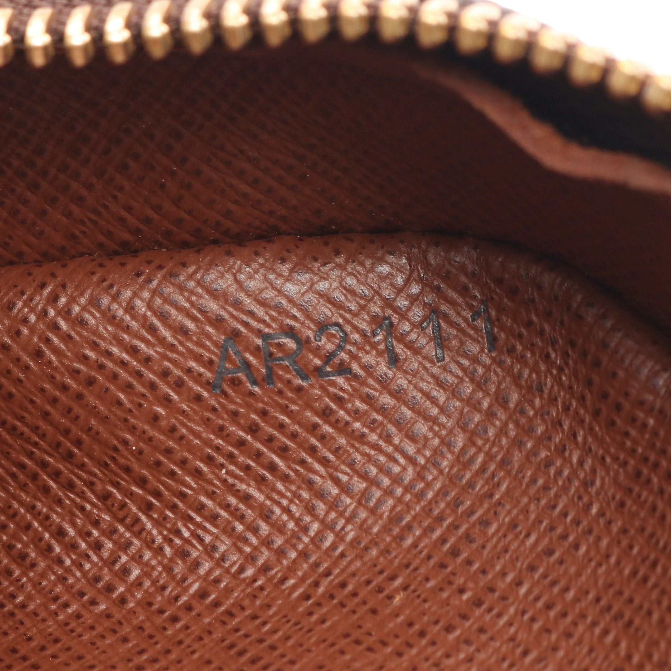 Louis Vuitton Louis Vuitton Nil Monogram Shoulder Bag Leather Brown Size ONE SIZE - 6 Thumbnail