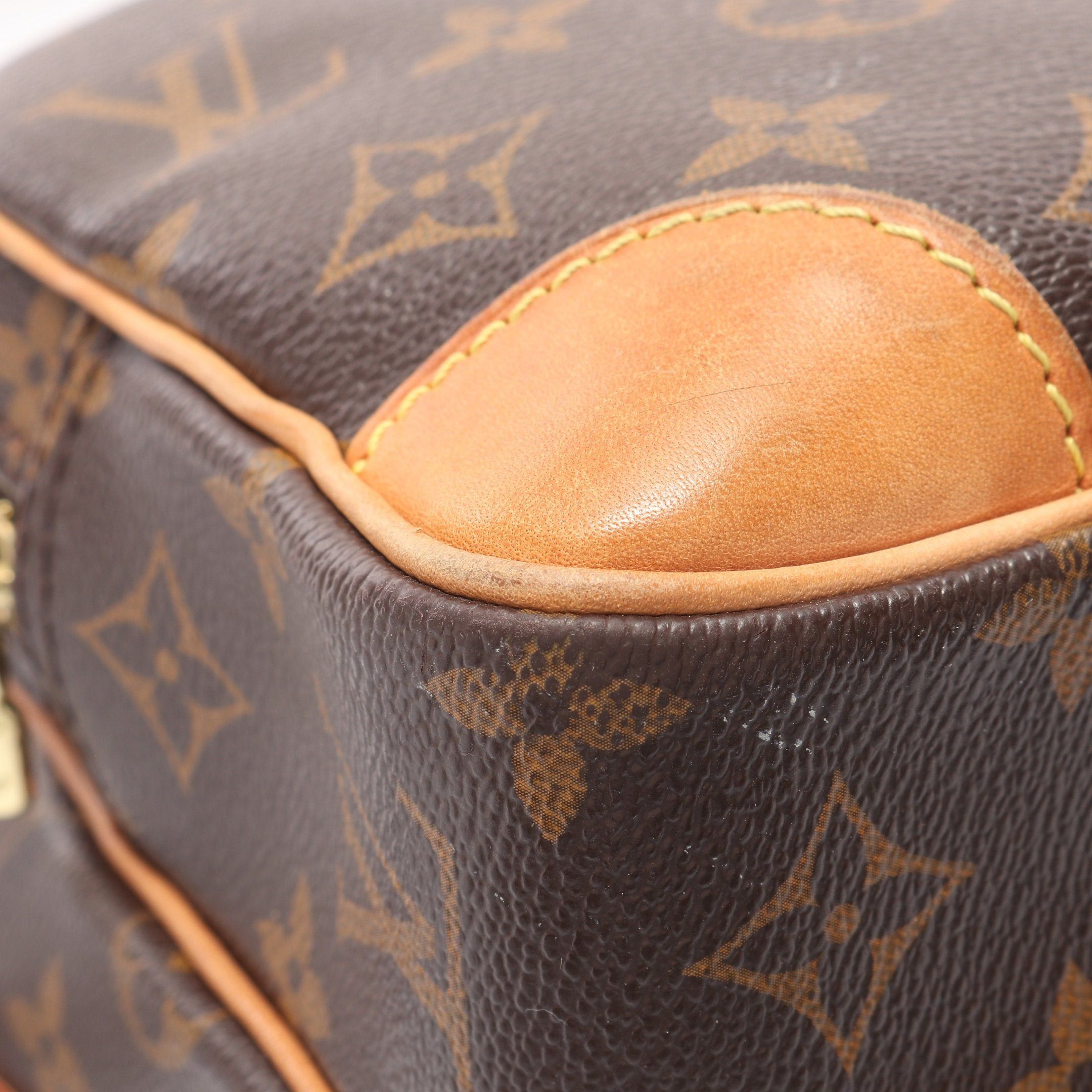 Louis Vuitton Louis Vuitton Nil Monogram Shoulder Bag Leather Brown Size ONE SIZE - 11 Thumbnail