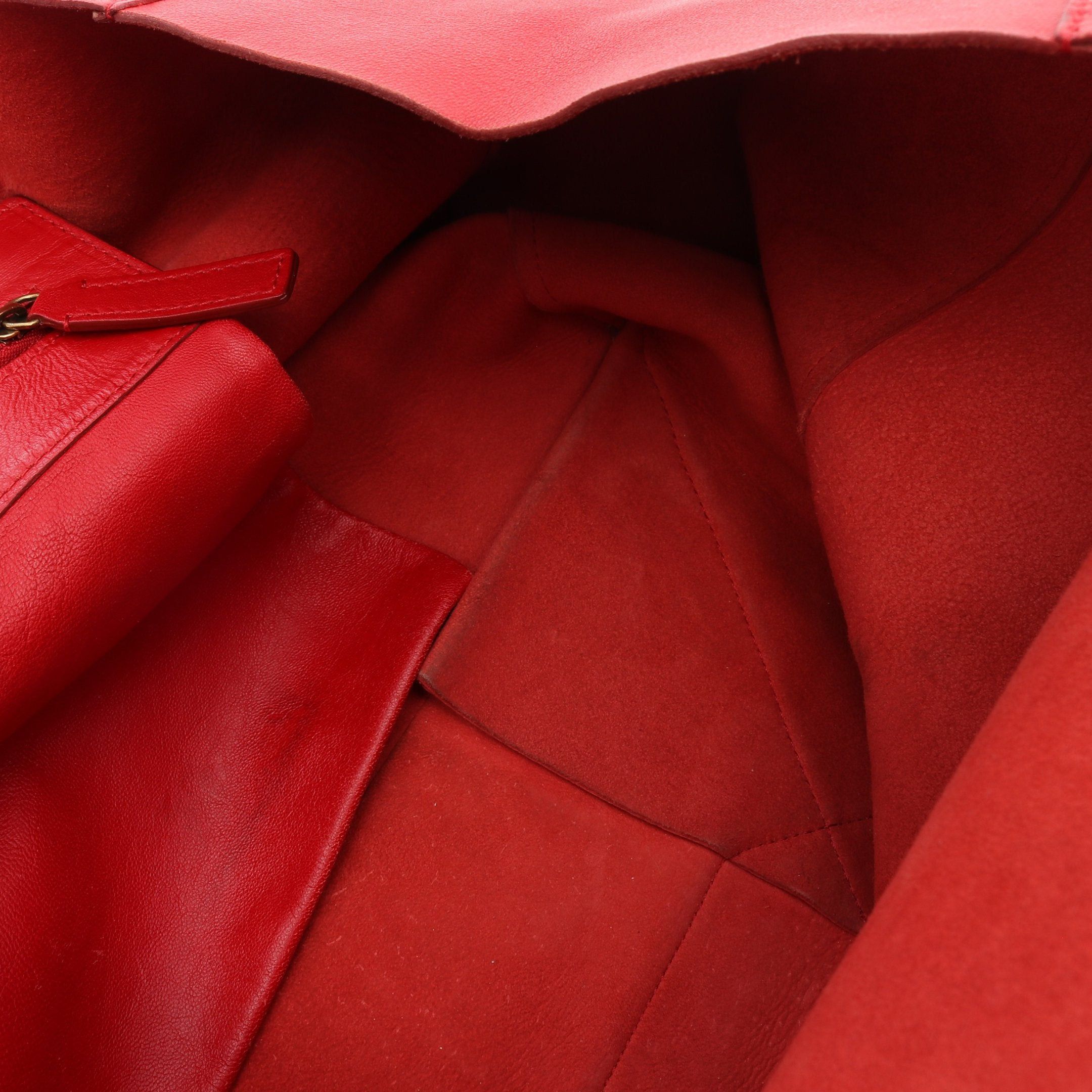 Celine Celine Horizontal Hippopotamus Shoulder Bag Tote Leather Red Size ONE SIZE - 5 Thumbnail