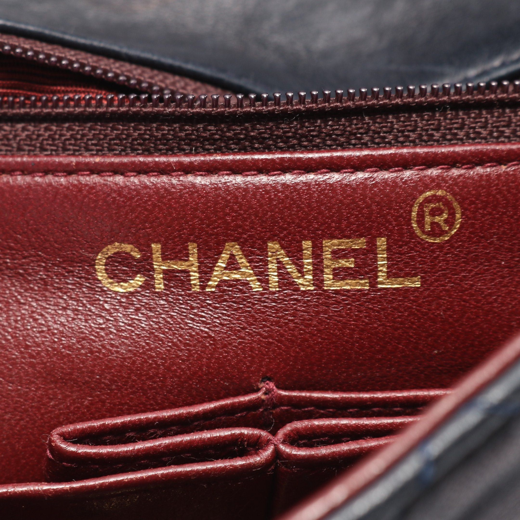 Chanel Chanel Mini Matelasse 20 Chain Shoulder Bag Lambskin Dark Navy Gold Hardware Size ONE SIZE - 4 Thumbnail