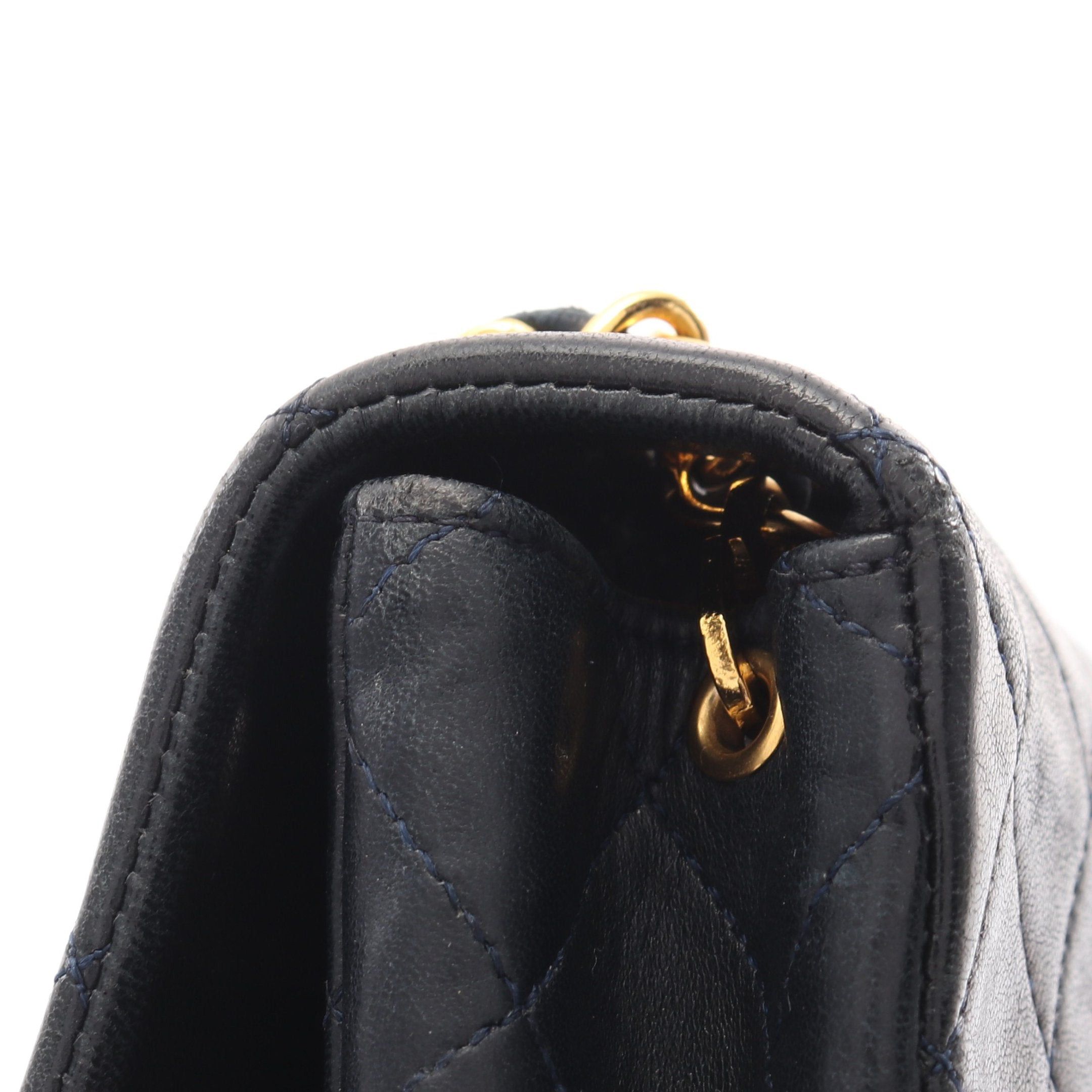 Chanel Chanel Mini Matelasse 20 Chain Shoulder Bag Lambskin Dark Navy Gold Hardware Size ONE SIZE - 12 Thumbnail