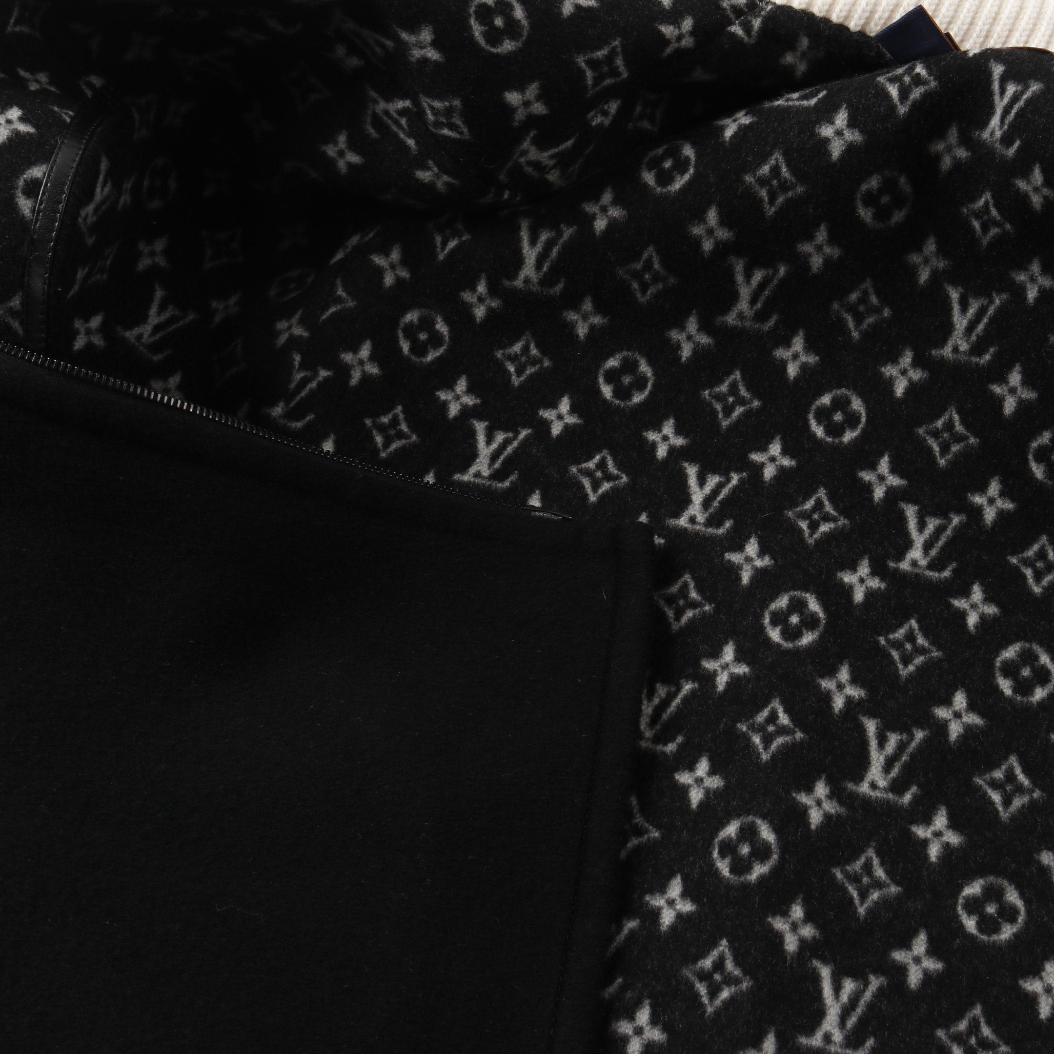 Louis Vuitton Louis Vuitton Ribbed Hood Double Face Cape Poncho Wool Silk Black Off White Zip Up Size ONE SIZE - 10 Thumbnail