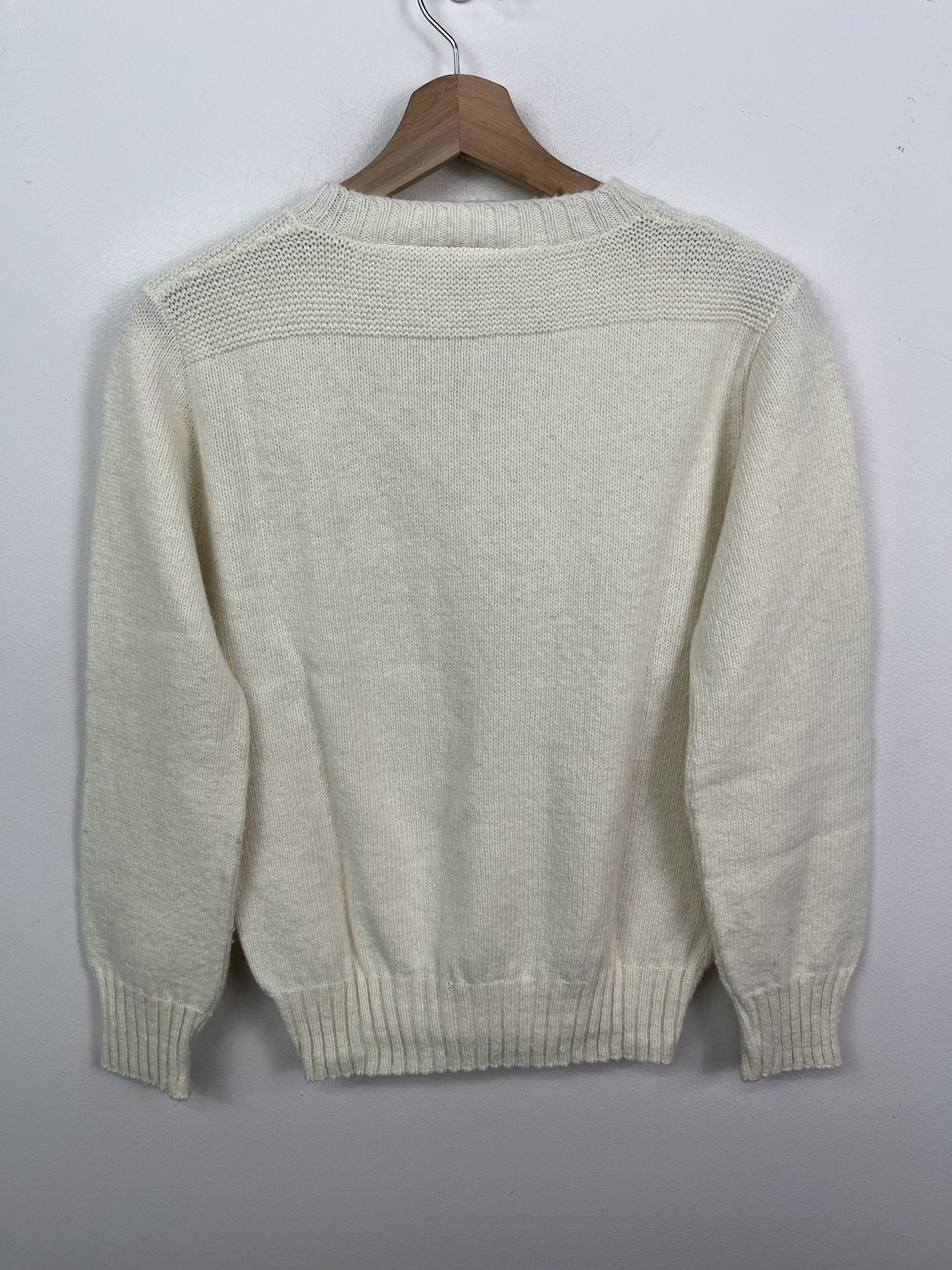 Other Vintage 1980s Hush Puppies White Acrylic Knit Sweater Size S Size US S / EU 44-46 / 1 - 4 Thumbnail