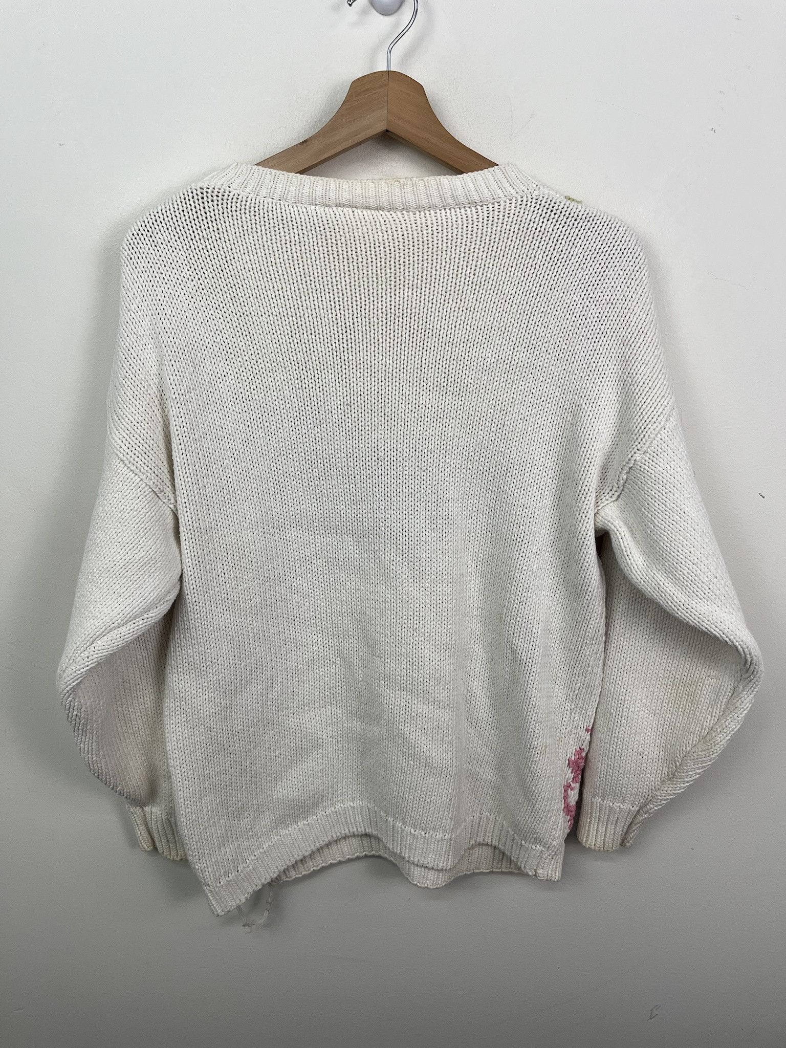 Other Vintage 1990s Basket of Yarn Pink Trim Thick Knit Sweater Size S (L Womens) Size US S / EU 44-46 / 1 - 4 Thumbnail