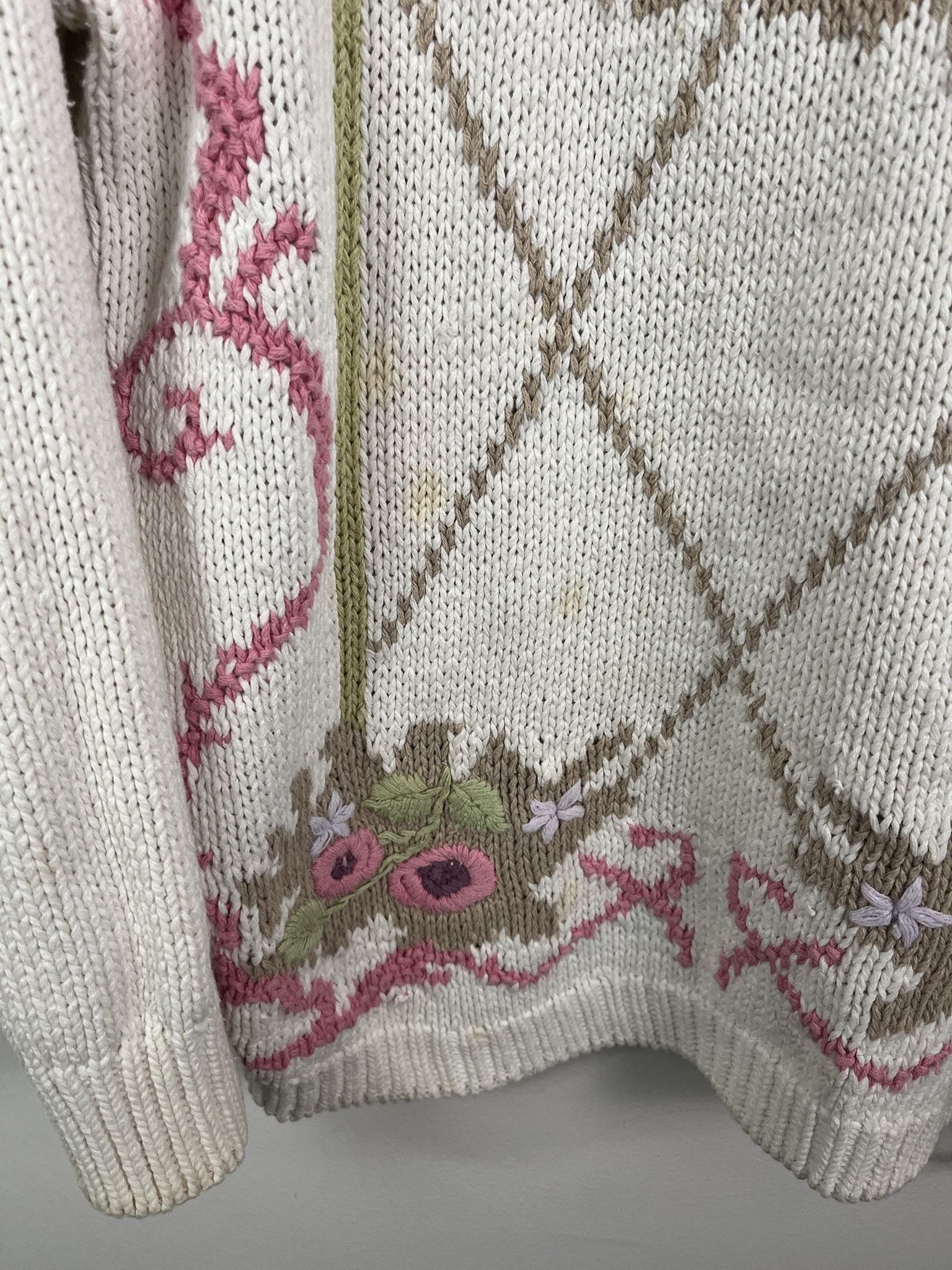 Other Vintage 1990s Basket of Yarn Pink Trim Thick Knit Sweater Size S (L Womens) Size US S / EU 44-46 / 1 - 3 Thumbnail
