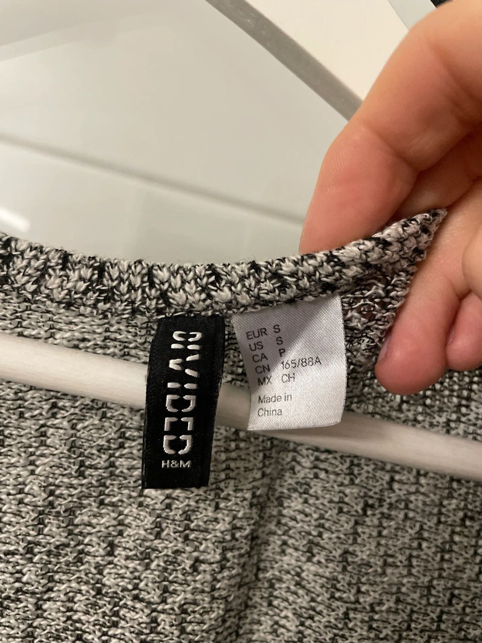 H&M H&M Cardigan Size S / US 4 / IT 40 - 2 Thumbnail