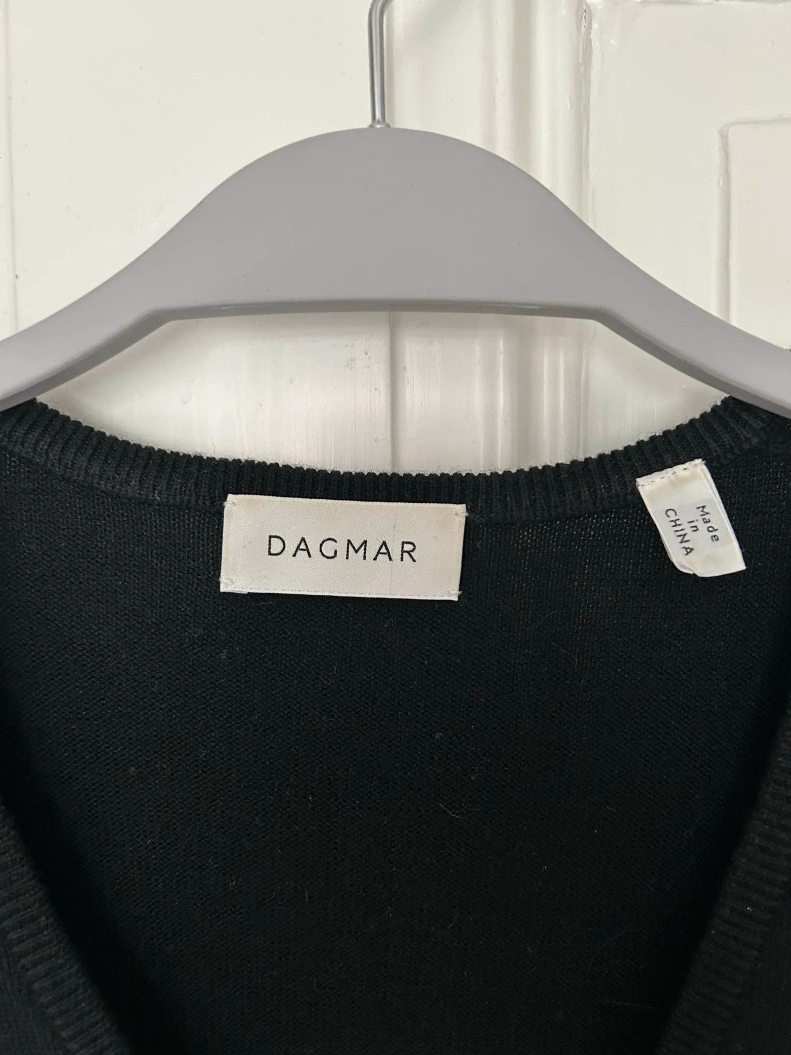 Dagmar Dagmar Merino v-neck dress Dress Size M / US 6-8 / IT 42-44 - 5 Thumbnail