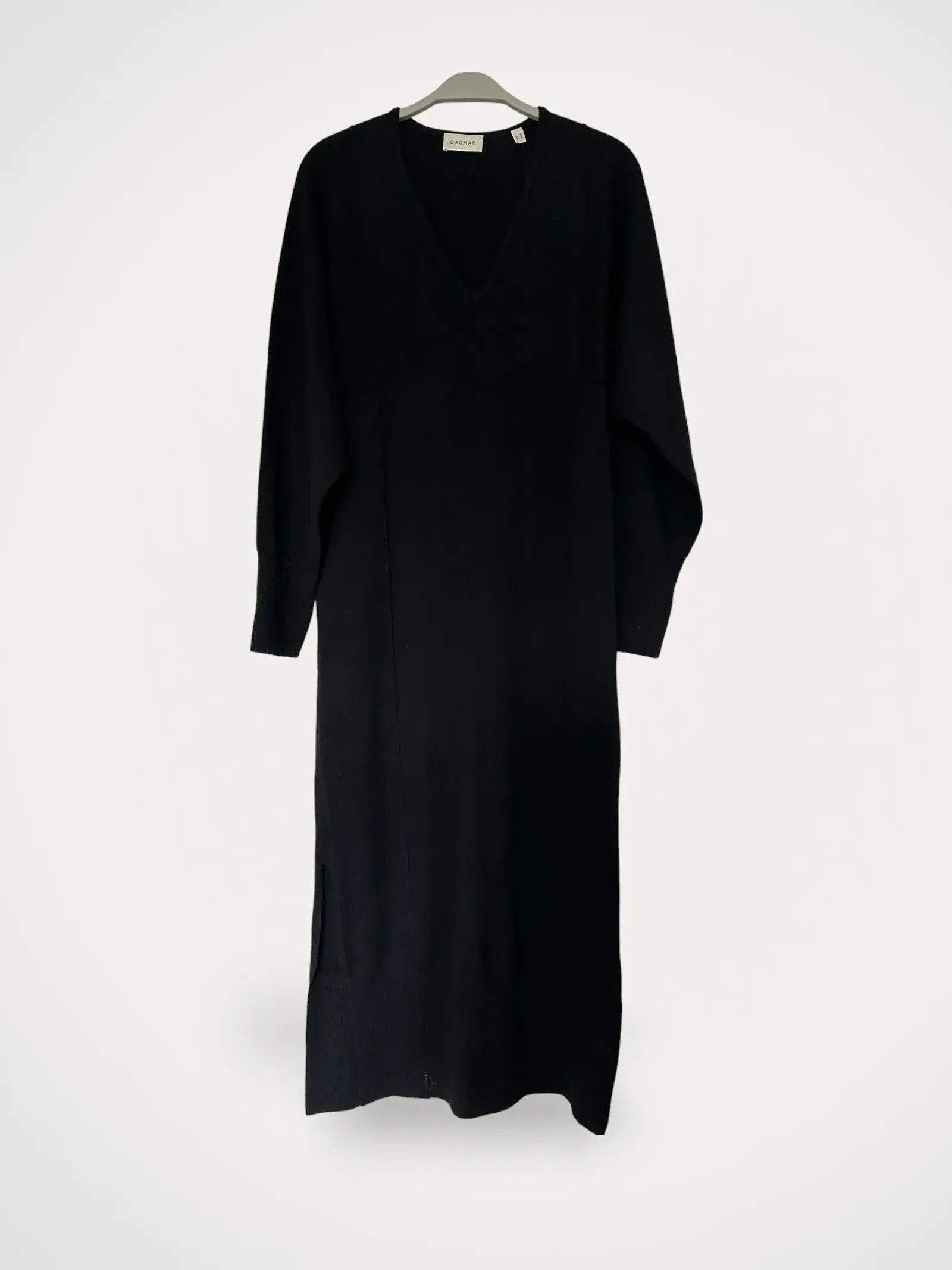 Dagmar Dagmar Merino v-neck dress Dress Size M / US 6-8 / IT 42-44 - 2 Thumbnail
