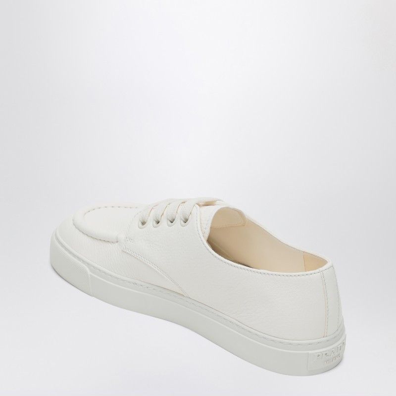 スニーカー PRADA SNEAKERS IVORY IN HAMMERED LEATHER Prada Prada Sneakers Ivory In Hammered Leather | Grailed