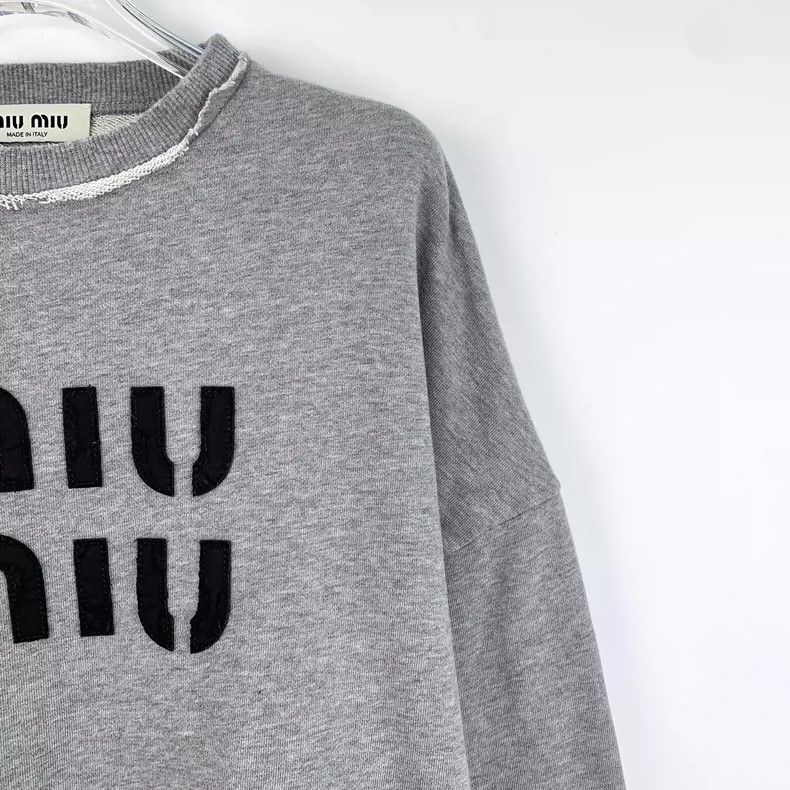 Miu Miu MiuMiu Gray Logo Cotton Long Sleeve Sweatshirt Size XS / US 0-2 / IT 36-38 - 3 Thumbnail