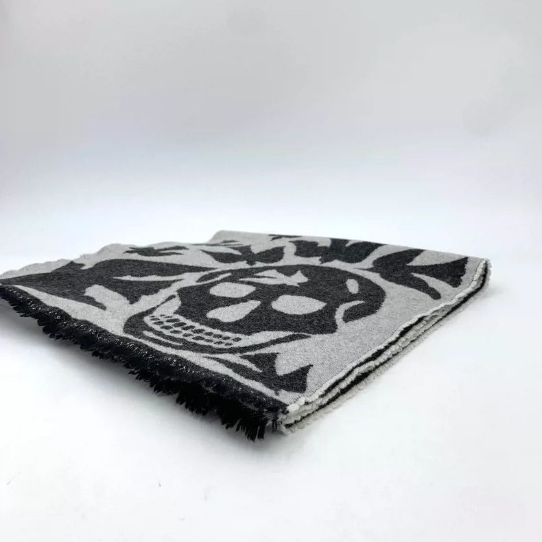 Alexander McQueen Alexander McQueen Gray Skull Scarf Size ONE SIZE - 2 Thumbnail