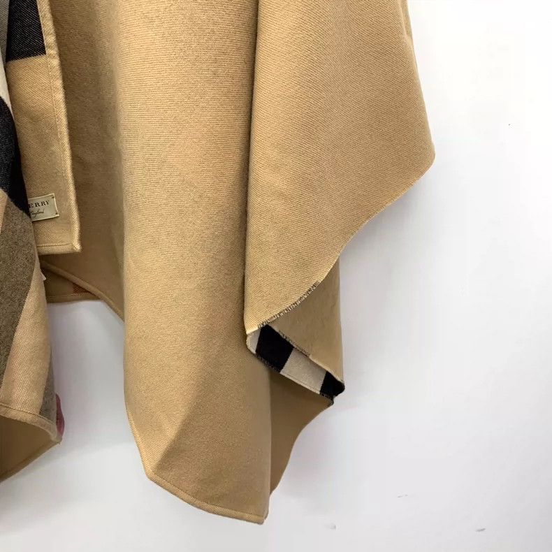 Burberry Burberry Classic Brown Wool Cape Shawl Size ONE SIZE - 4 Thumbnail