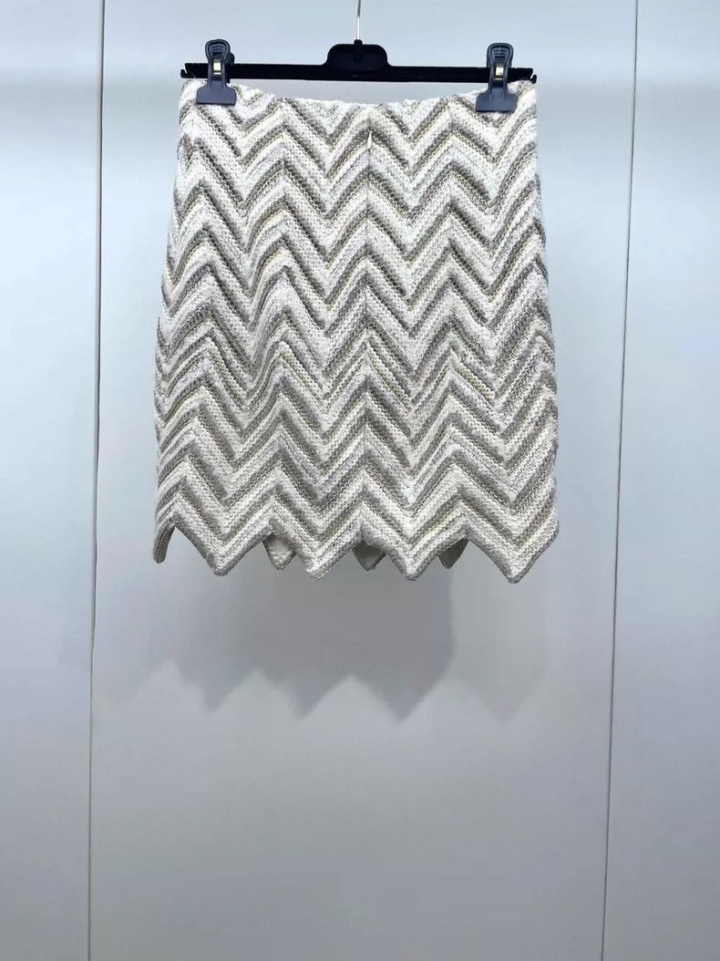Chanel Chanel Chevron Woven Skirt Size 36 Size 36" / US 14 / IT 50 - 2 Thumbnail
