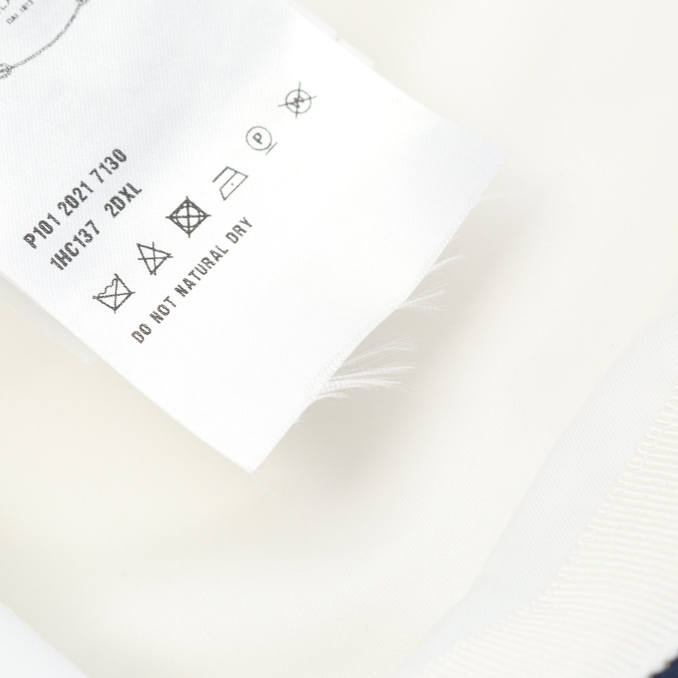 Prada Prada Triangle Logo Bucket Hat Canvas White Navy Size ONE SIZE - 6 Thumbnail