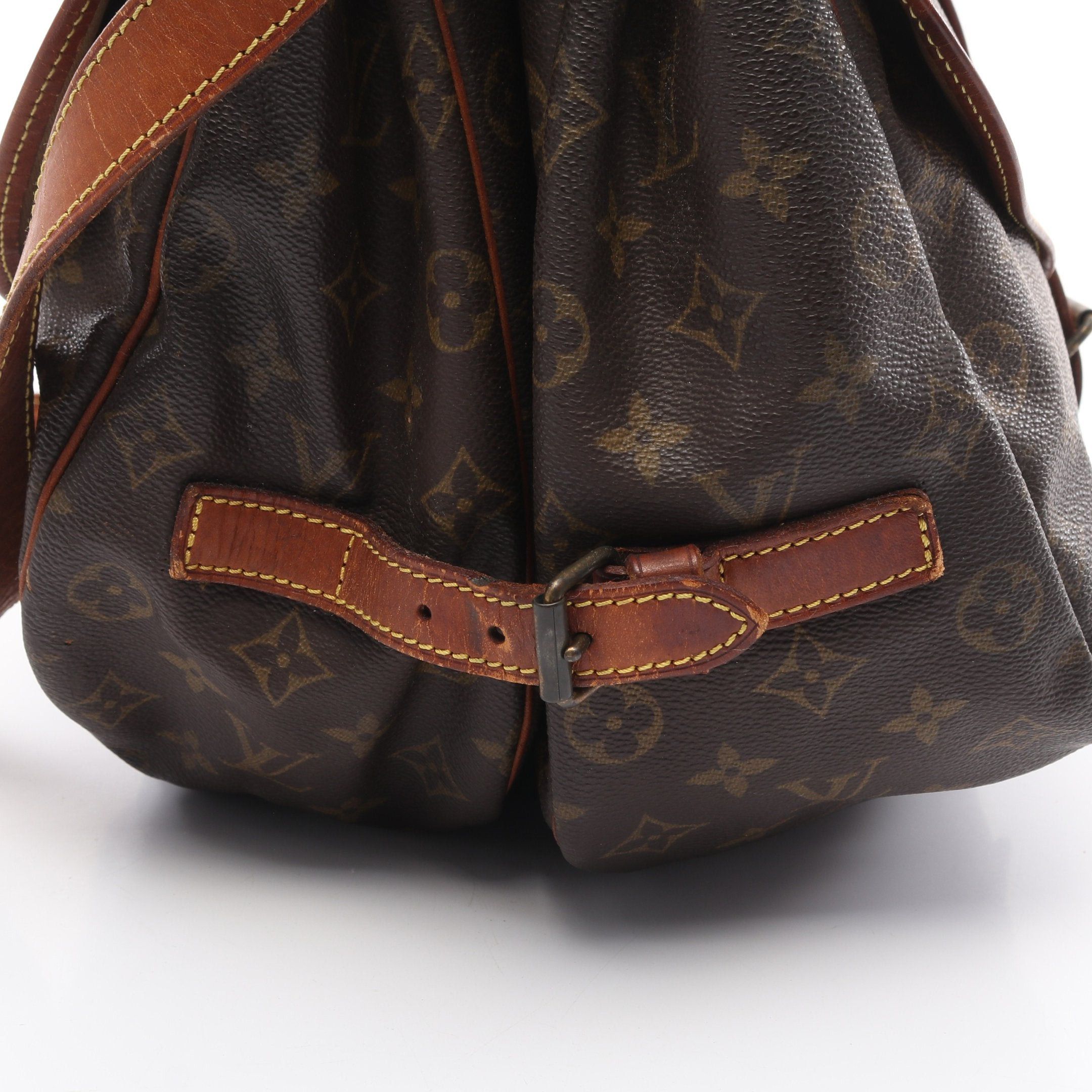 Louis Vuitton Louis Vuitton Saumur 35 Monogram Shoulder Bag Leather Brown Size ONE SIZE - 10 Thumbnail