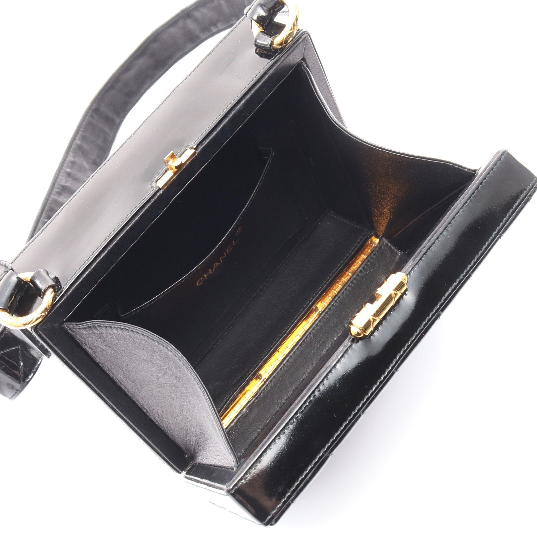 Chanel Chanel Chevron V-Stitch Shoulder Bag Patent Leather Black Gold Hardware Size ONE SIZE - 3 Thumbnail