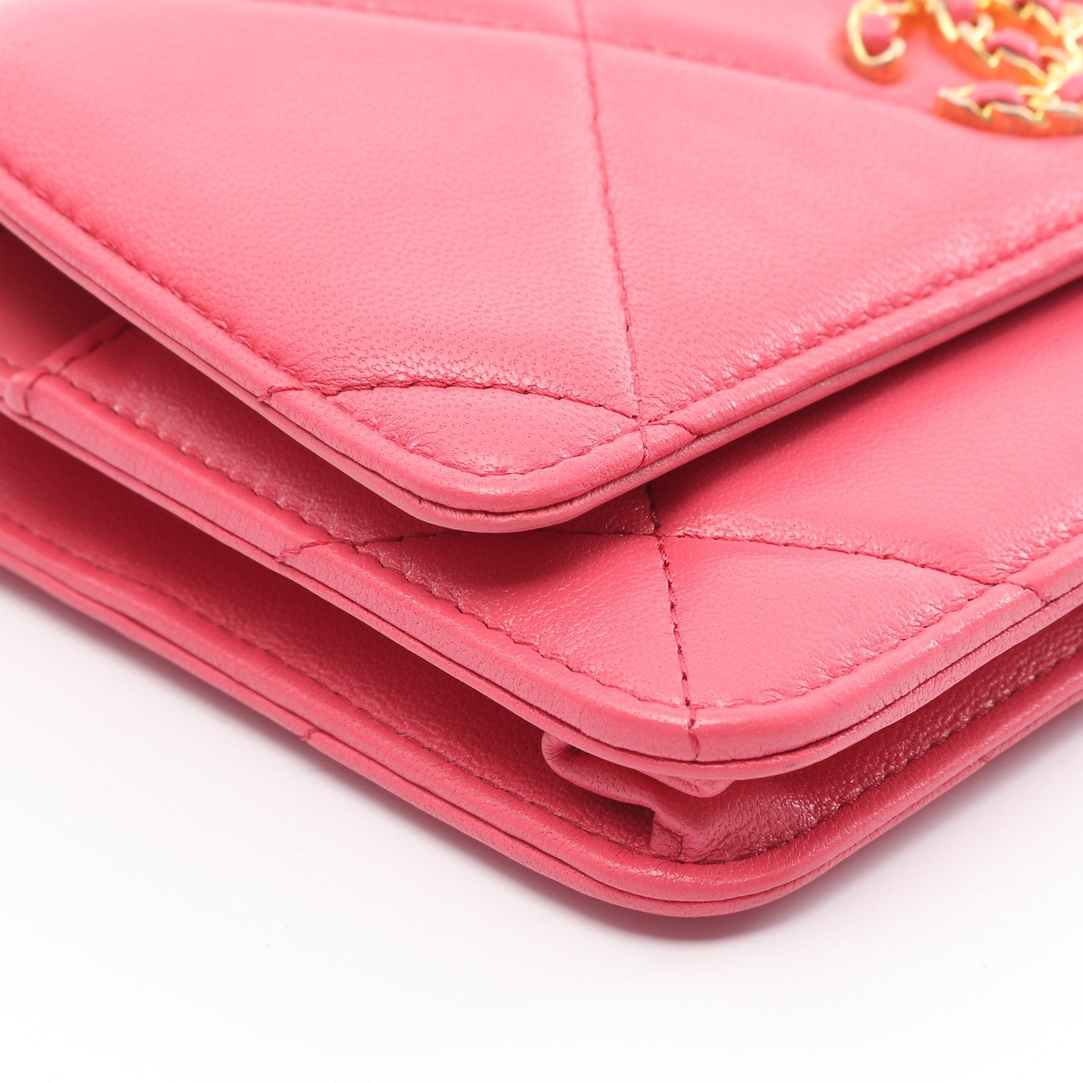 Chanel Chanel Chanel 19 Chain Wallet Leather Pink Combination Metal Fittings Size ONE SIZE - 6 Thumbnail