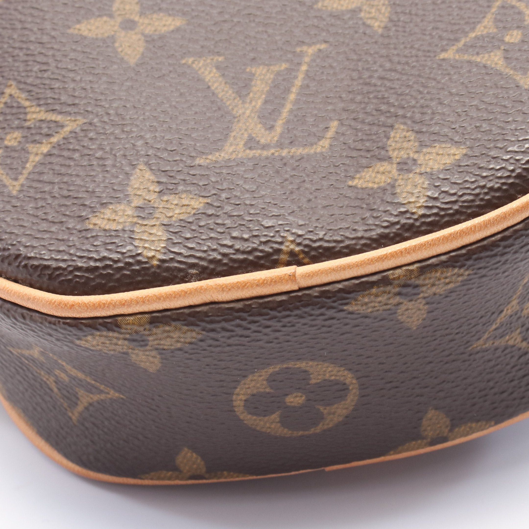 Louis Vuitton Louis Vuitton Pochette Ganju Monogram Body Bag Leather Brown Size ONE SIZE - 6 Thumbnail