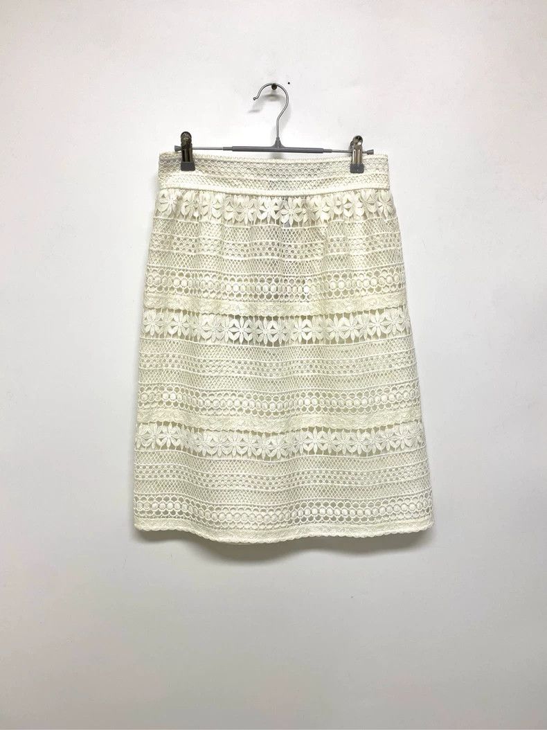 Burberry Burberry White Lace Shorts Size 38 Size 38" / US 16 / IT 52 - 2 Thumbnail