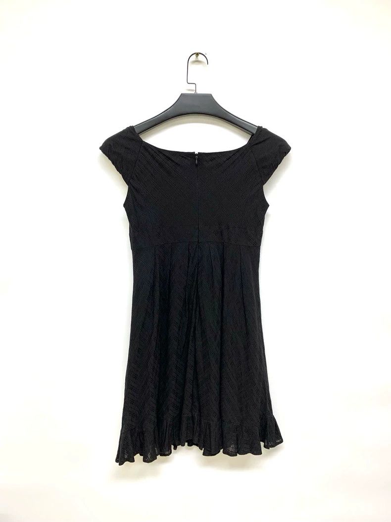 Burberry Burnerry Pleated Dress Size 38 Black Size M / US 6-8 / IT 42-44 - 2 Thumbnail