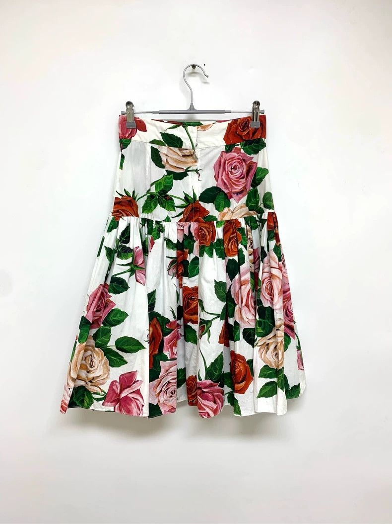 Dolce & Gabbana DG Floral Print Half Skirt Size 36 Size 36" / US 14 / IT 50 - 2 Thumbnail