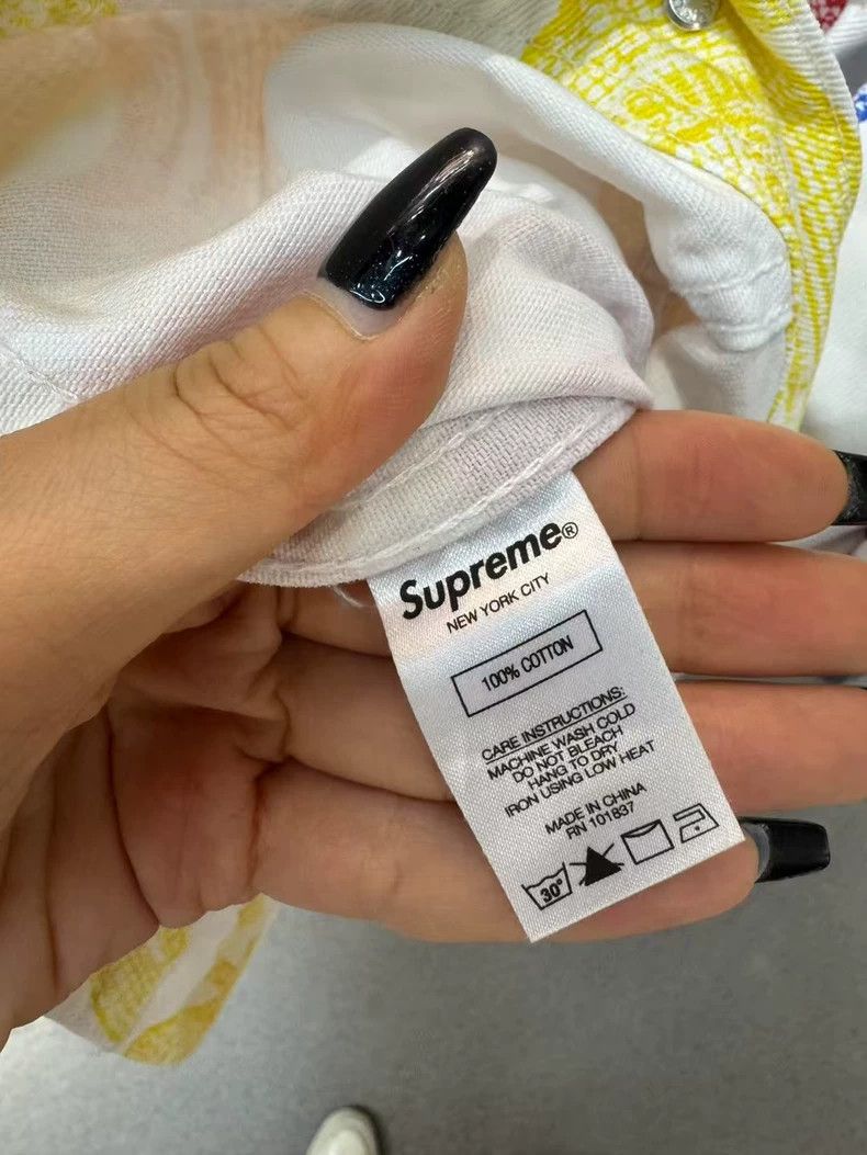 Supreme Supreme Rainbow Snake Print Denim Jacket Size L / US 10 / IT 46 - 6 Thumbnail