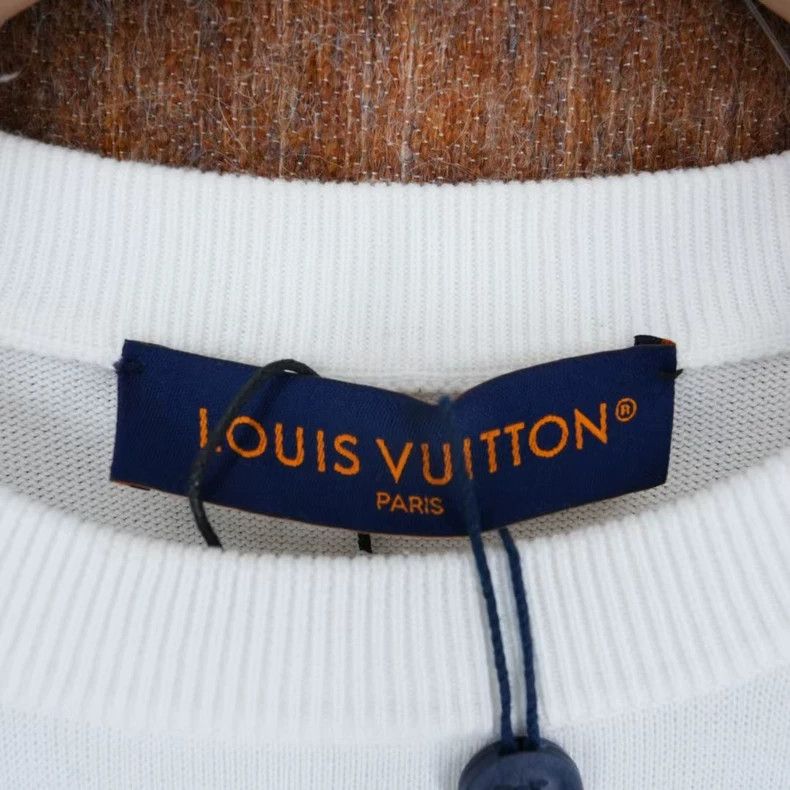 Louis Vuitton Louis Vuitton Cartoon Bear Knit Short Sleeve Size M / US 6-8 / IT 42-44 - 3 Thumbnail