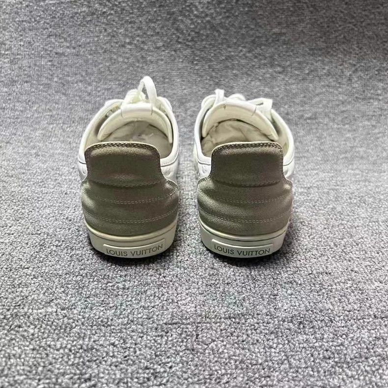 Louis Vuitton Louis Vuitton White Embossed Low Top Sneakers Size US 5 / IT 35 - 5 Thumbnail