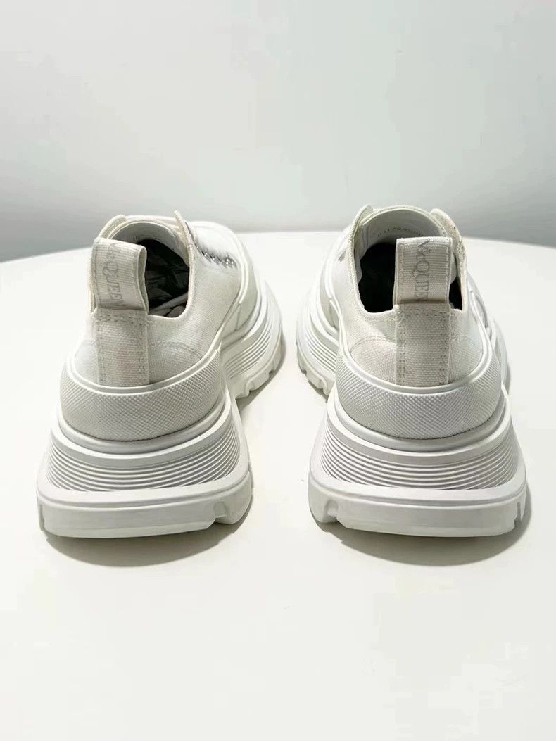 Alexander McQueen Alexander McQueen Low Top Sneakers White Size US 5 / IT 35 - 6 Thumbnail