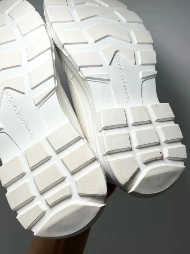 Alexander McQueen Alexander McQueen Low Top Sneakers White Size US 5 / IT 35 - 8 Thumbnail