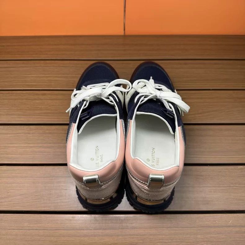 Louis Vuitton LV Runaway Casual Sneakers Size 35 Size US 5 / IT 35 - 4 Thumbnail