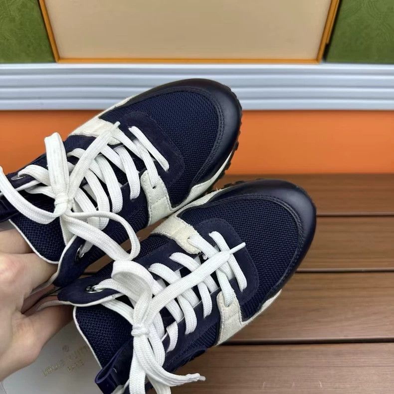 Louis Vuitton LV Runaway Casual Sneakers Size 35 Size US 5 / IT 35 - 7 Thumbnail