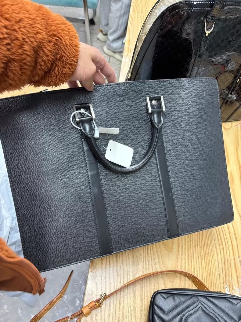 Louis Vuitton Louis Vuitton Leather Briefcase Handbag 41*29 Size ONE SIZE - 9 Thumbnail