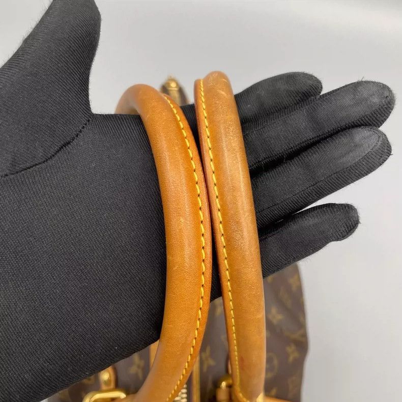 Louis Vuitton Louis Vuitton Classic Pouch Handbag Size ONE SIZE - 7 Thumbnail