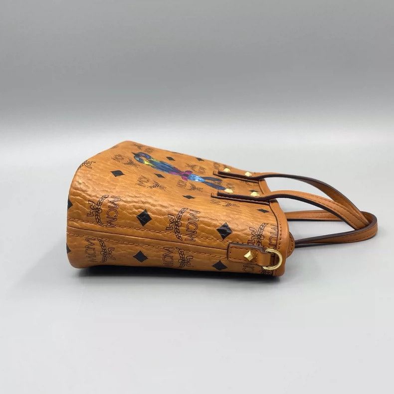 MCM MCM Classic Caramel Rabbit Print Handbag Size ONE SIZE - 5 Thumbnail