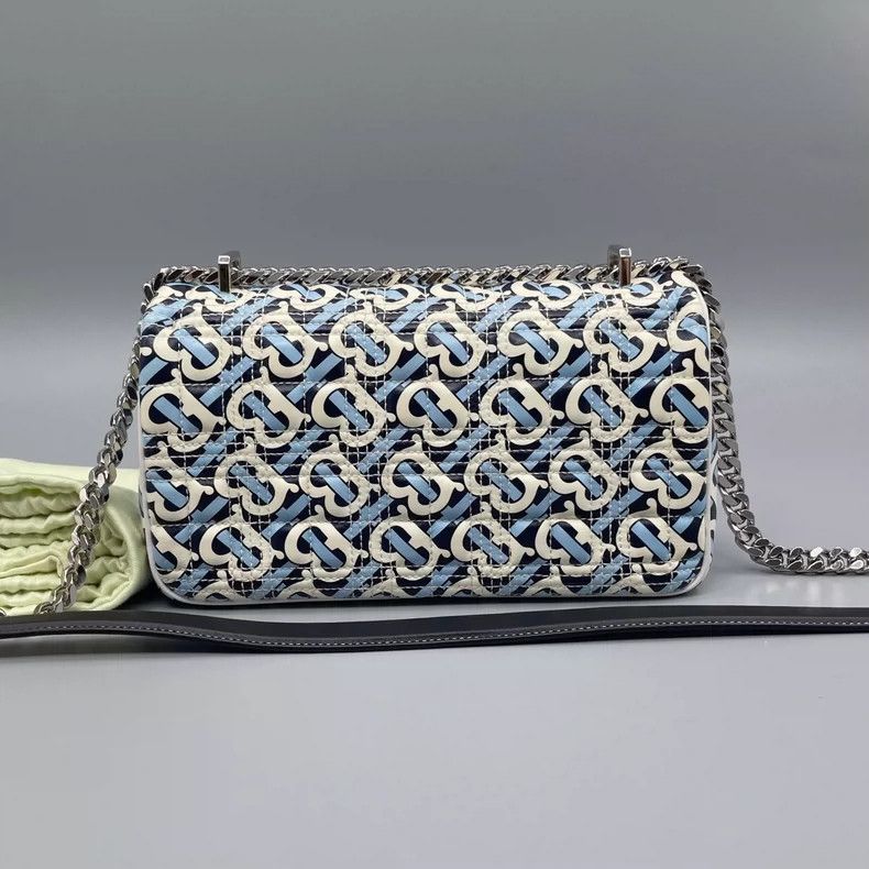 Burberry Burberry Barrel Crossbody Bag in Excellent Condition Size ONE SIZE - 2 Thumbnail
