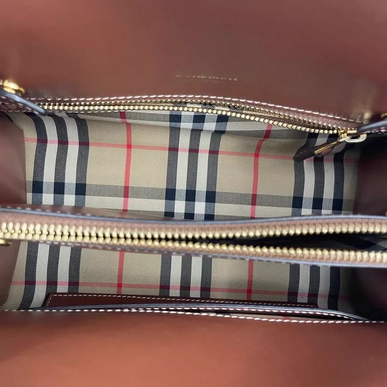 Burberry Burberry Black Check Handbag with Shoulder Strap Size ONE SIZE - 9 Thumbnail