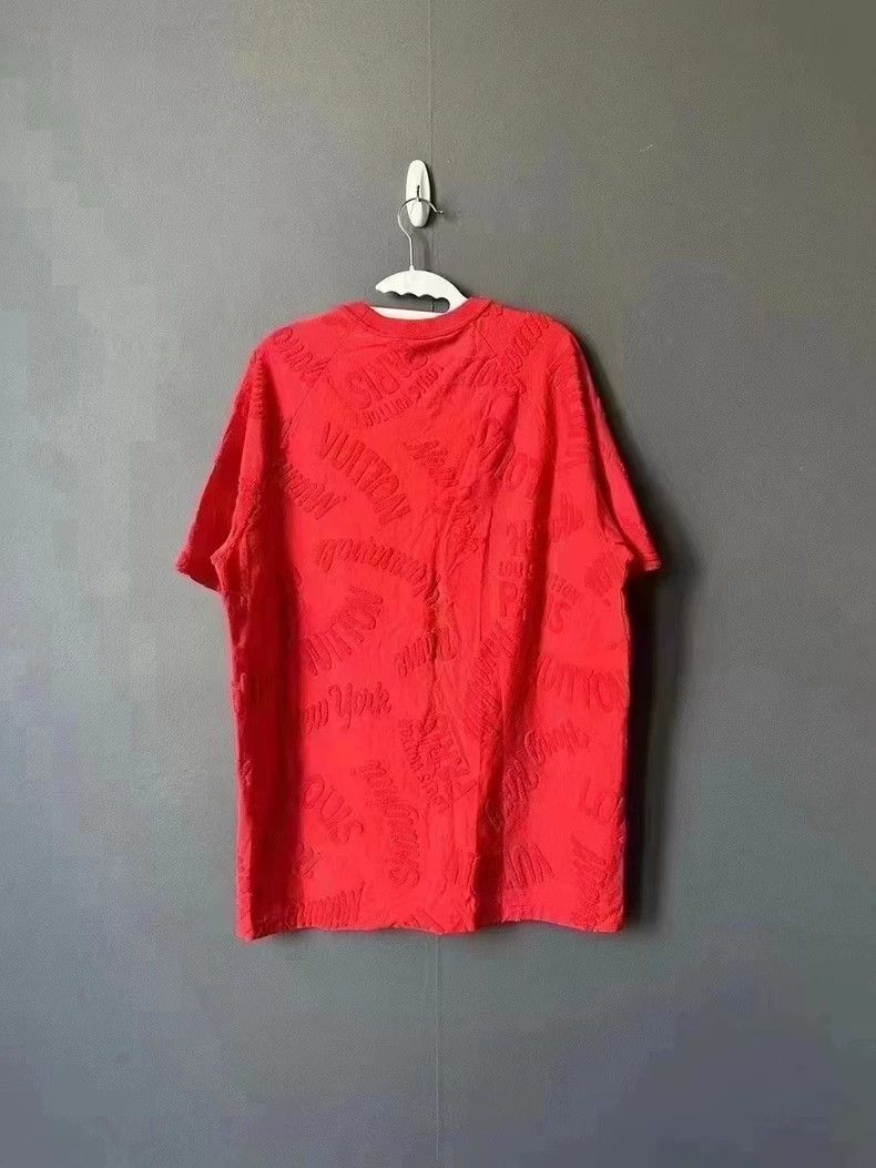Louis Vuitton Louis Vuitton Red Short-Sleeve Shirt Size XL / US 12-14 / IT 48-50 - 2 Thumbnail