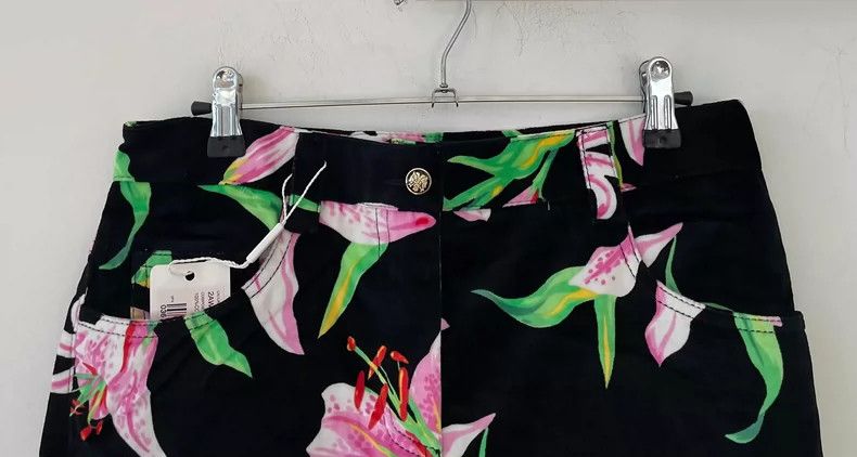 Dolce & Gabbana Black Velvet Lily Print Long Pants Size 40" / US 18 - 3 Thumbnail