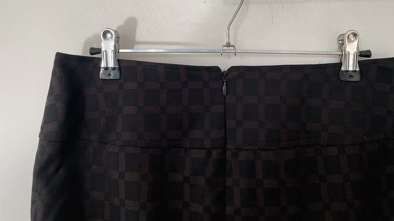 Dolce & Gabbana DG Wool Checkered Skirt for Women Size 40" / US 18 - 4 Thumbnail