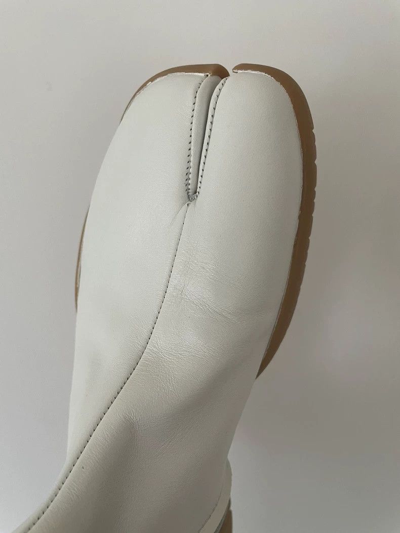 Maison Margiela Maison Margiela Tabi Flat Boots for Men Size US 9 / IT 39 - 6 Thumbnail