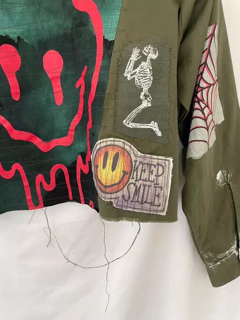 Vetements Cropped Military Jacket with Unique Designs Size ONE SIZE - 7 Thumbnail