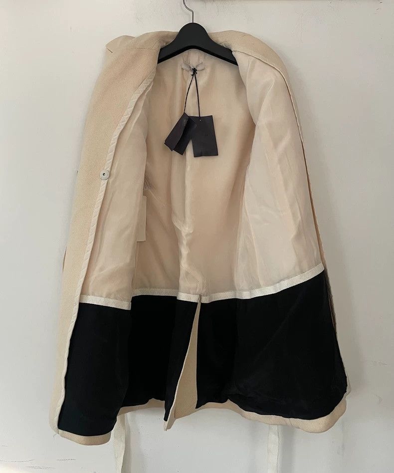 Prada Thick Wool Coat with Belt for Women Size M / US 6-8 / IT 42-44 - 3 Thumbnail