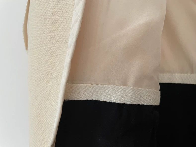 Prada Thick Wool Coat with Belt for Women Size M / US 6-8 / IT 42-44 - 7 Thumbnail