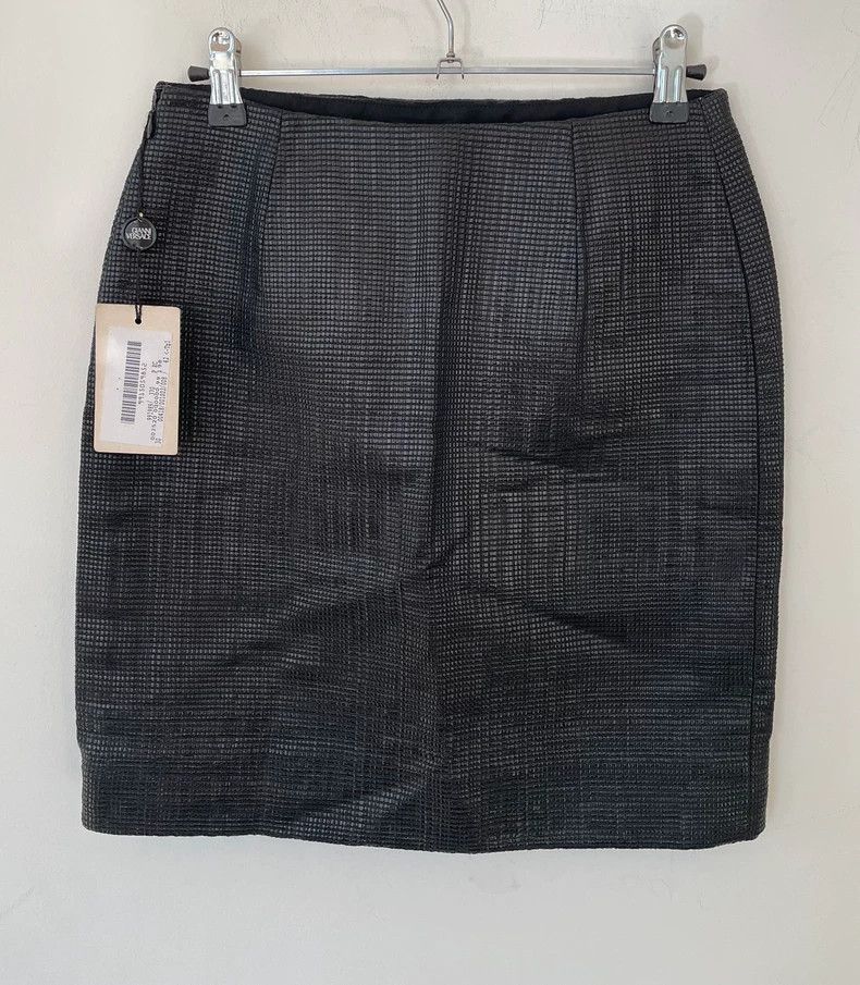 Versace Versace Textured Leather Skirt for Women Size 42" / US 20 - 2 Thumbnail