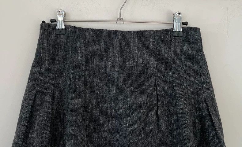 Versace Versace Women's Wool Blend Midi Skirt Size 42" / US 20 - 3 Thumbnail
