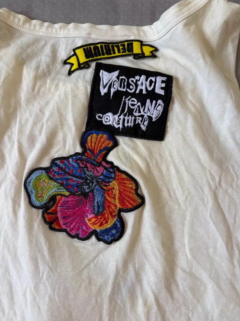 Versace Vintage Versace Embroidered Graphic Tank Top Size S / US 4 / IT 40 - 7 Thumbnail